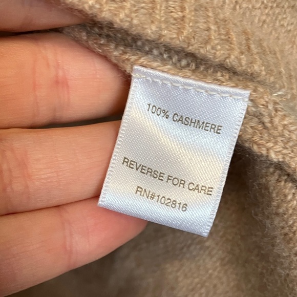 J. Jill 100% Cashmere wide sleeve Women's V-Neck Sweater - tan - Picture 4 of 5